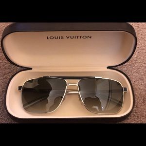 Louis Vuitton Persuasion Carre Sunglasses